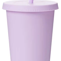 Mugg med lock och sugrör