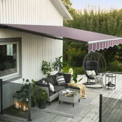 Terrassmarkis med vev