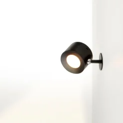 Uppladdningsbar vägglampa